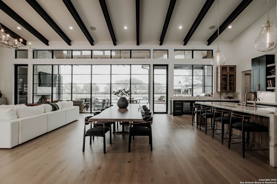 Community amenities in , Victoria (Image 34).