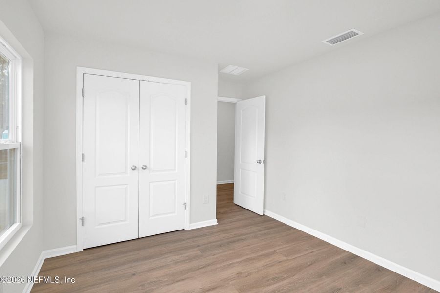 Spacious, unfurnished interior of a new home in , Palatka (Image 40).