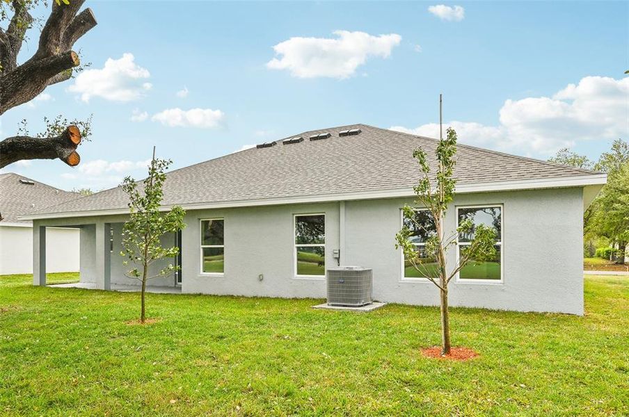 Exterior details and patio area of a home in Sugarmill Woods, Homosassa (Image 4). Exterior details and patio area of a home in Sugarmill Woods, Homosassa (Image 4).