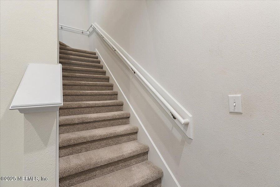 Spacious, unfurnished interior of a new home in , Jacksonville (Image 15).