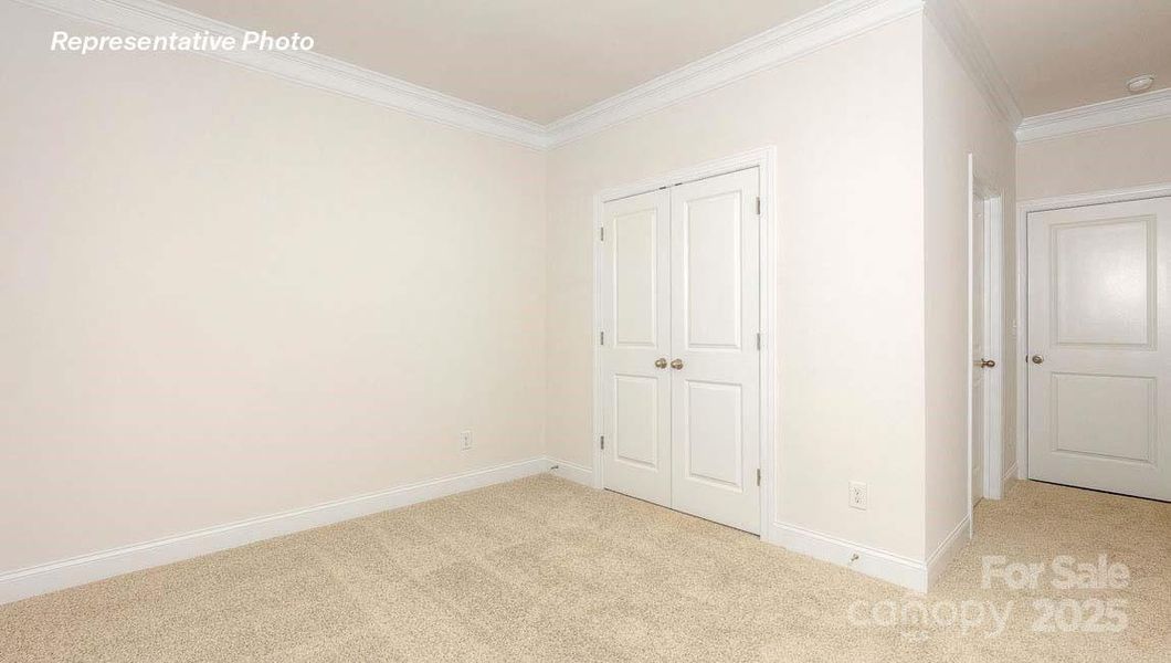 Spacious, unfurnished interior of a new home in Sylvan Creek, Denver (Image 17).