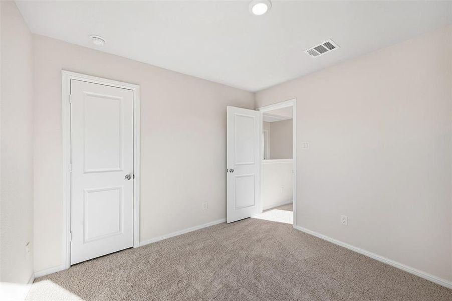 Spacious, unfurnished interior of a new home in Forest Park, Princeton (Image 14).