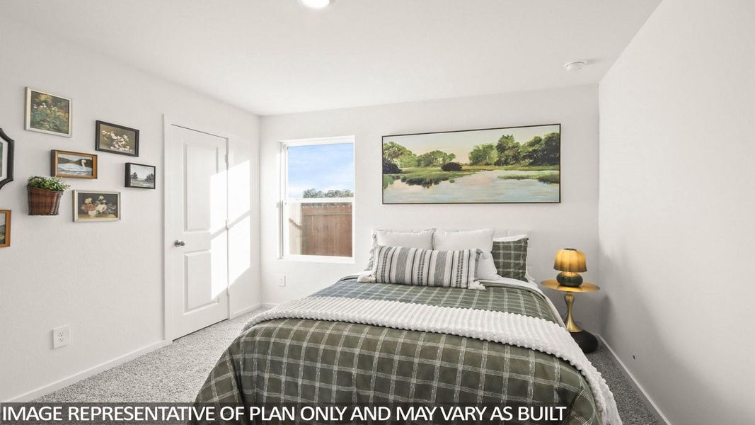 Furnished interior view inside a new home in River Ranch Trails, Dayton (Image 15).