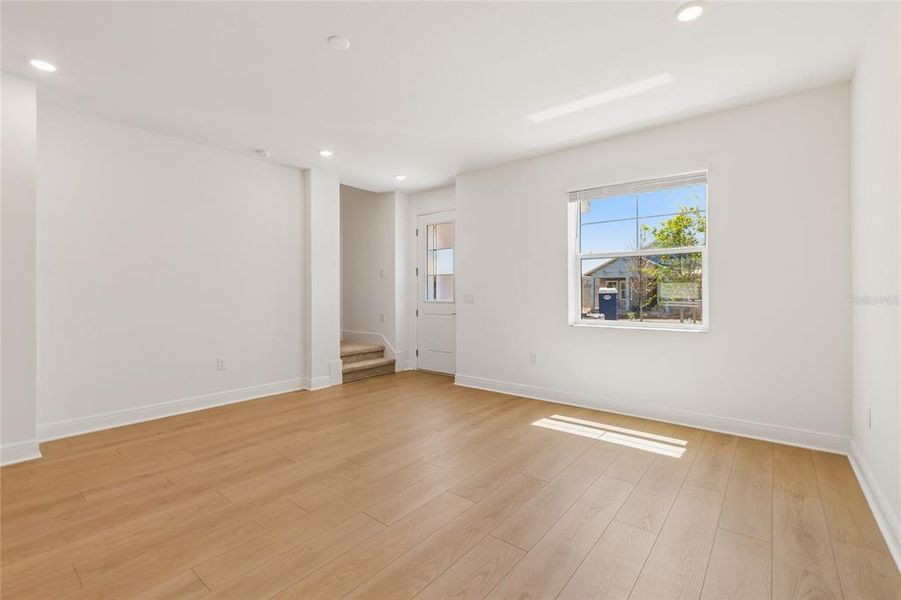 Spacious, unfurnished interior of a new home in SeaFlower, Bradenton (Image 26).