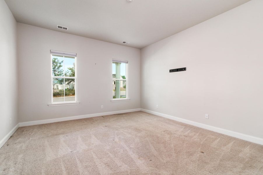 Spacious, unfurnished interior of a new home in , Summerville (Image 39).