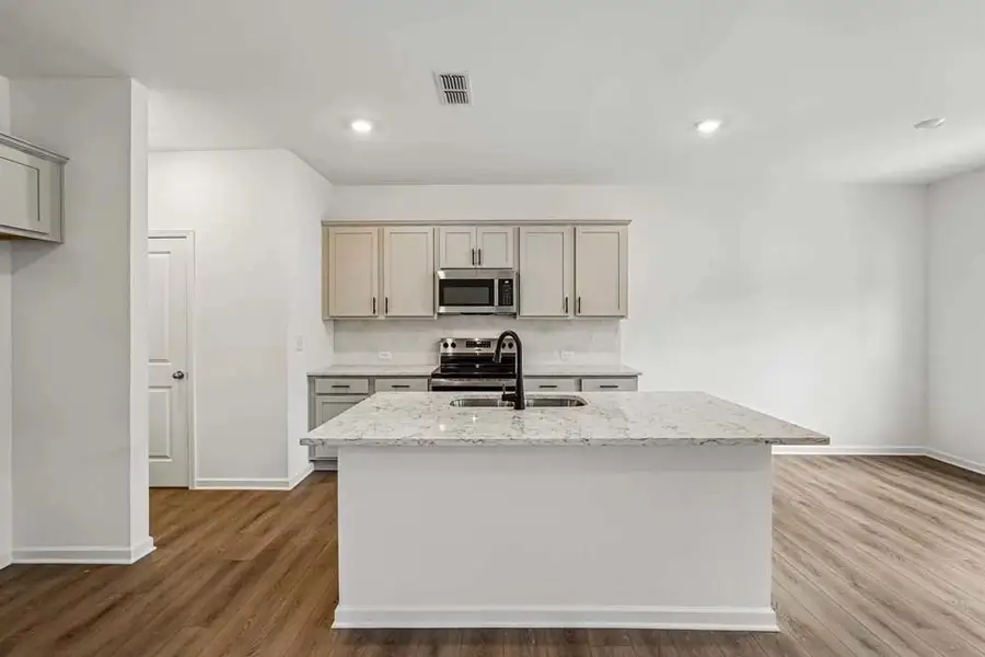 Kitchen featuring Artisan Collection Finishes