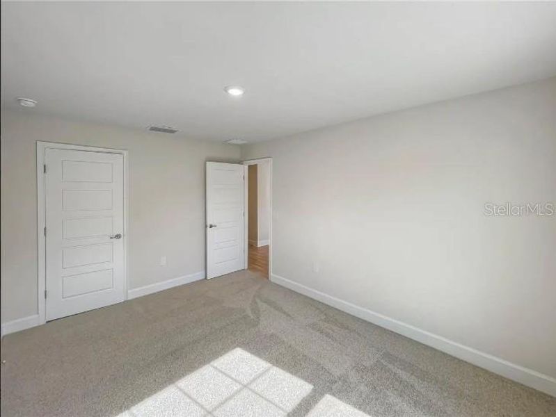 Spacious, unfurnished interior of a new home in Poinciana - Polk County, Poinciana (Image 5).