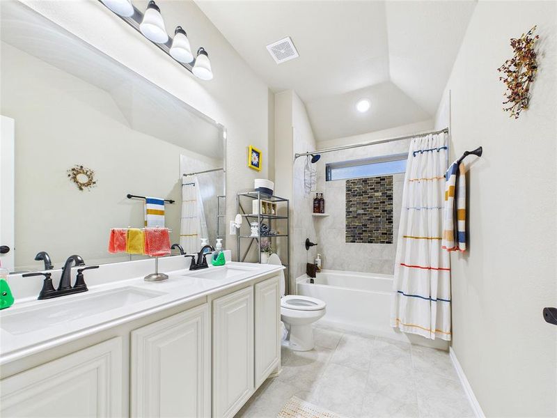 Furnished interior view inside a new home in , Ponder (Image 17).