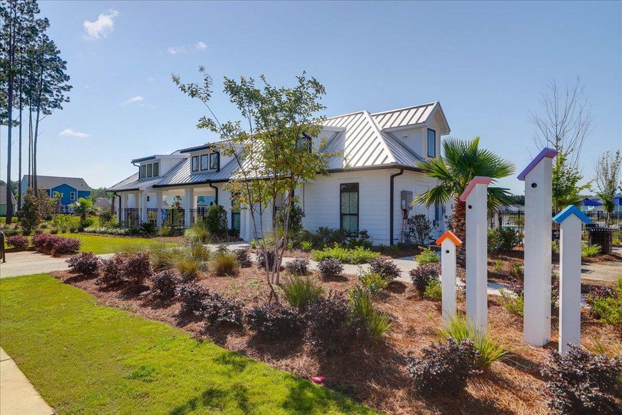 Community amenities in , Ravenel (Image 32).