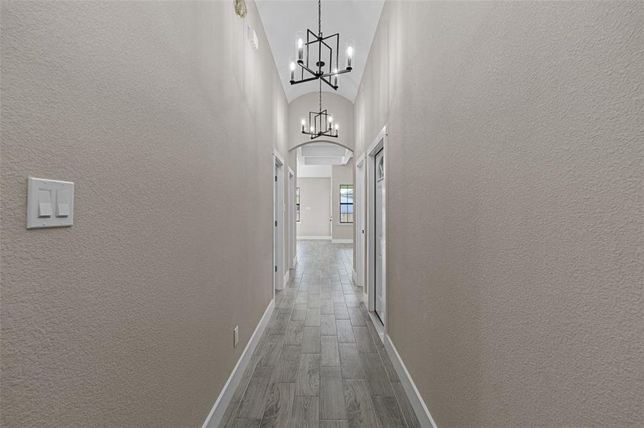 Spacious, unfurnished interior of a new home in , Granbury (Image 16).