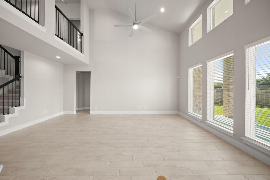 Spacious, unfurnished interior of a new home in Morton Creek Ranch, Katy (Image 11). Spacious, unfurnished interior of a new home in Morton Creek Ranch, Katy (Image 11).