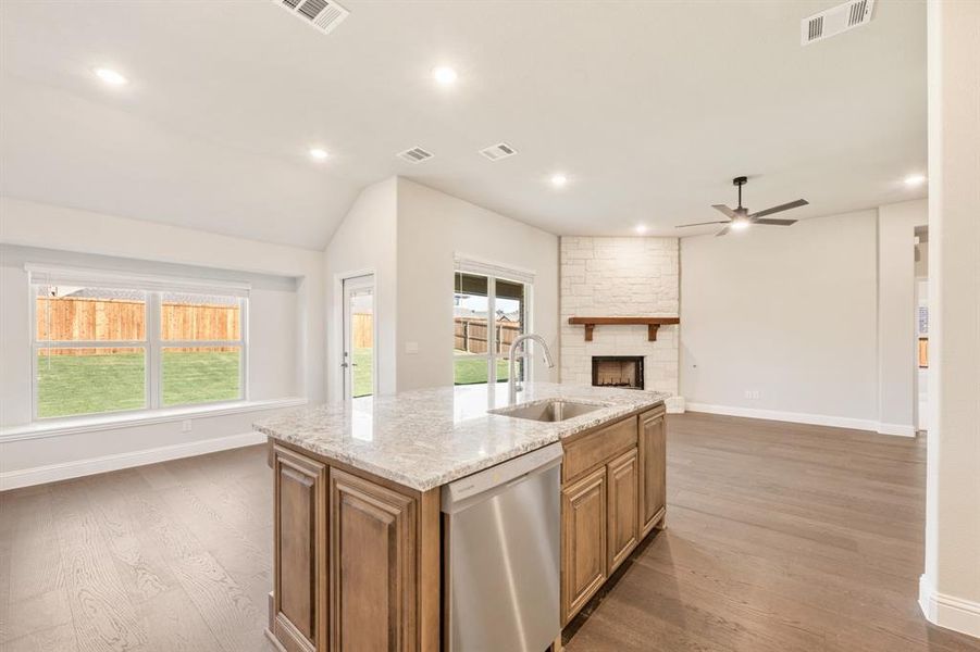 Furnished interior view inside a new home in Liberty, Melissa (Image 9).
