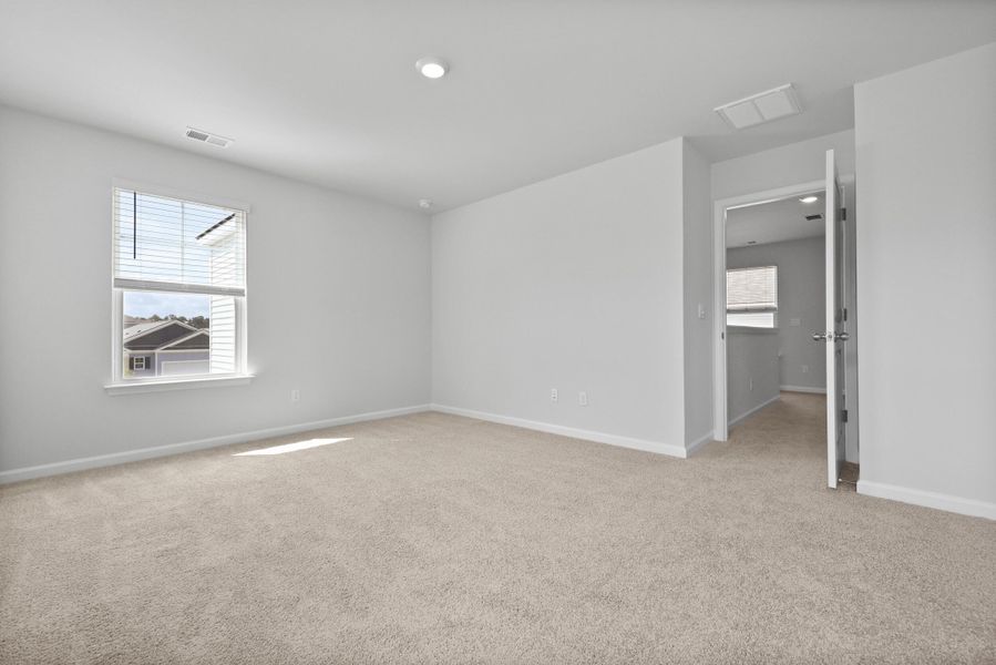 Spacious, unfurnished interior of a new home in Pine Hills at Cane Bay, Summerville (Image 12).