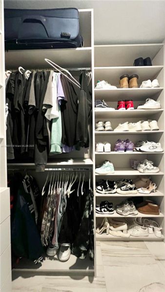 master room walking closet closet