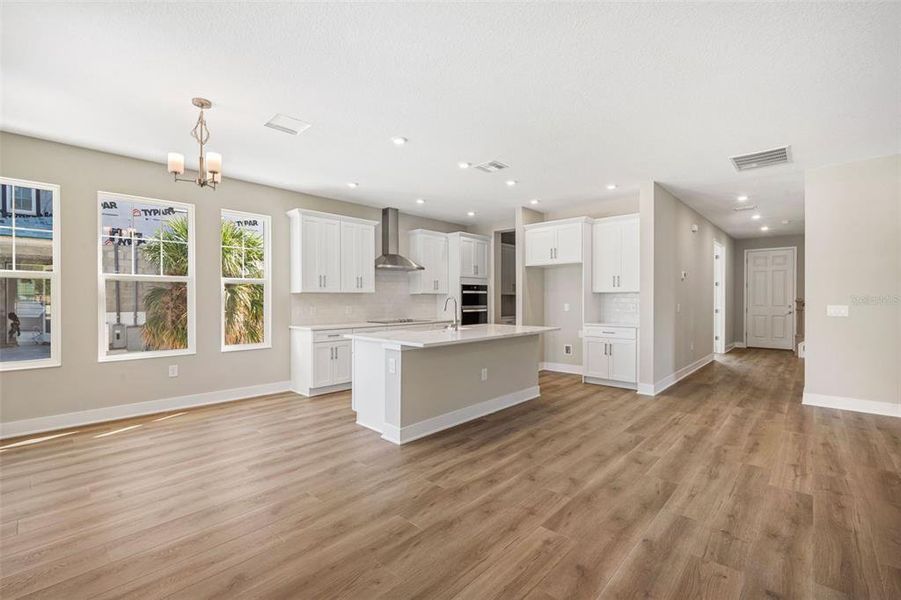 Spacious, unfurnished interior of a new home in , St. Petersburg (Image 20). Spacious, unfurnished interior of a new home in , St. Petersburg (Image 20).