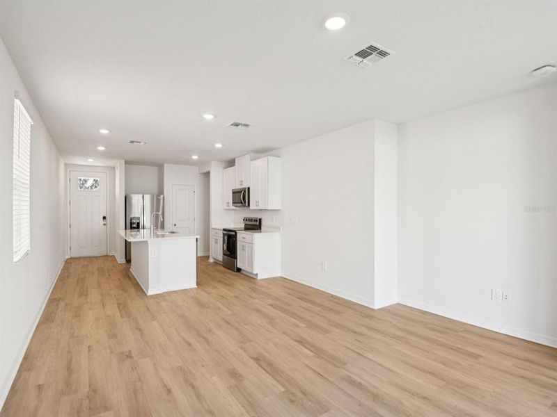 Spacious, unfurnished interior of a new home in Benton Hills - Premier Series, Brooksville (Image 26).