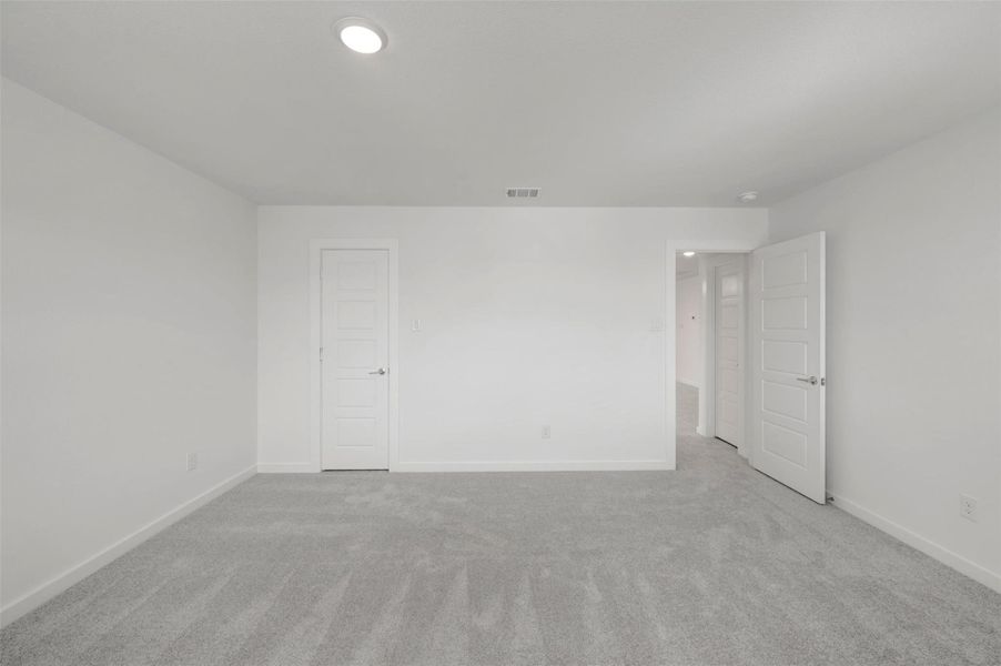 Spacious, unfurnished interior of a new home in Miller's Pond, Rosenberg (Image 21). Spacious, unfurnished interior of a new home in Miller's Pond, Rosenberg (Image 21).