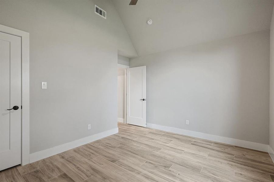 Spacious, unfurnished interior of a new home in , Weatherford (Image 22). Spacious, unfurnished interior of a new home in , Weatherford (Image 22).