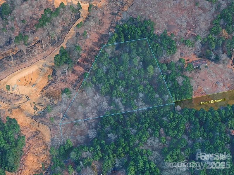 Natural landscape and outdoor views near  in Charlotte (Image 24).