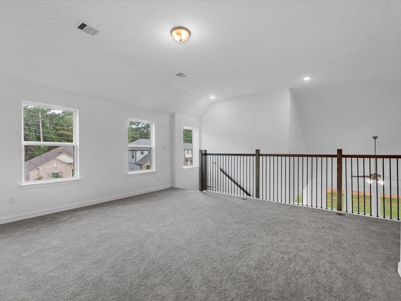 Spacious, unfurnished interior of a new home in Spring Creek Trails, Magnolia (Image 23). Spacious, unfurnished interior of a new home in Spring Creek Trails, Magnolia (Image 23).