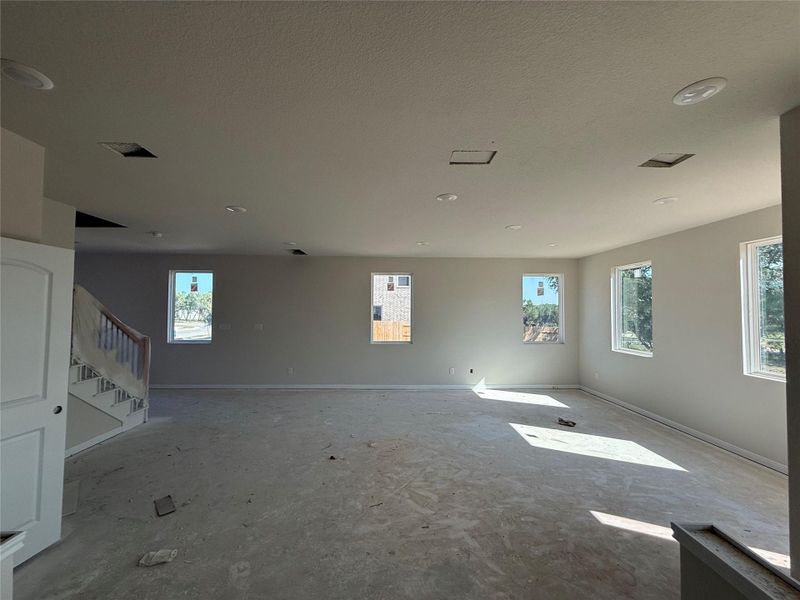 Spacious, unfurnished interior of a new home in The Cottages at La Cima, San Marcos (Image 24).