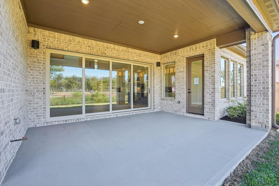 Exterior details and patio area of a home in , Missouri City (Image 21). Exterior details and patio area of a home in , Missouri City (Image 21).