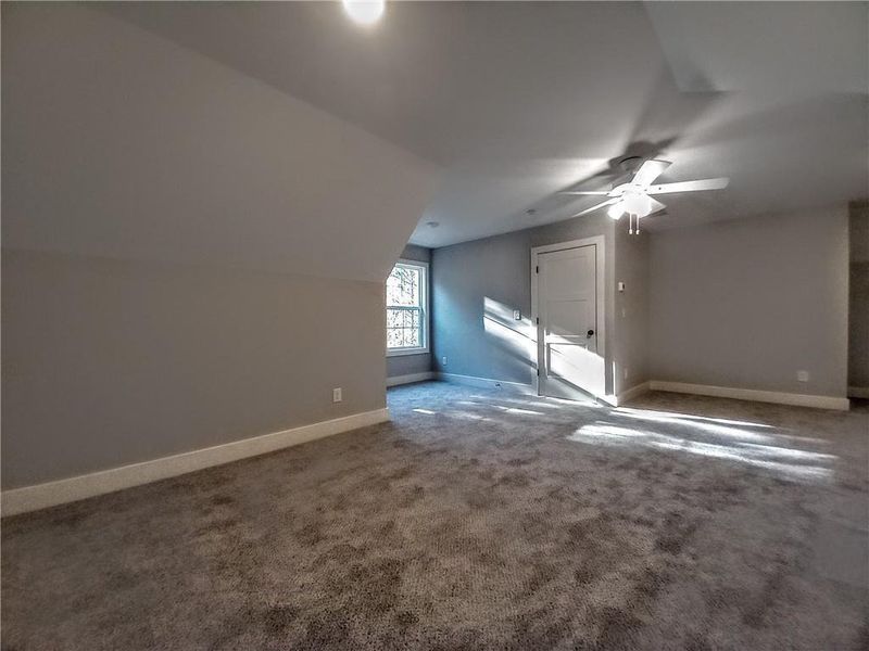 Spacious, unfurnished interior of a new home in , Temple (Image 32).