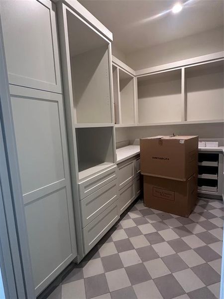 Complete with drawers, open cabinets, wine fridge and dry wine holder