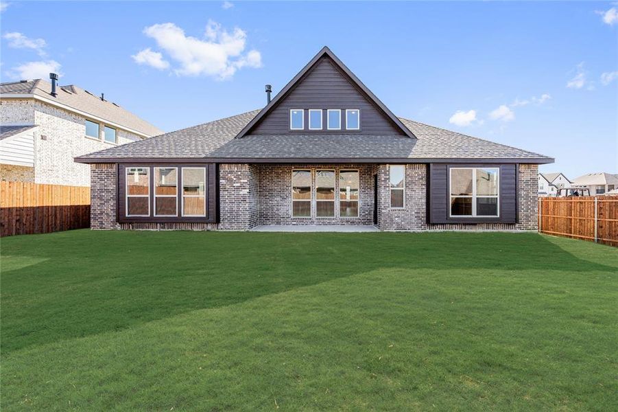 Exterior details and patio area of a home in Maplewood, Glenn Heights (Image 3). Exterior details and patio area of a home in Maplewood, Glenn Heights (Image 3).
