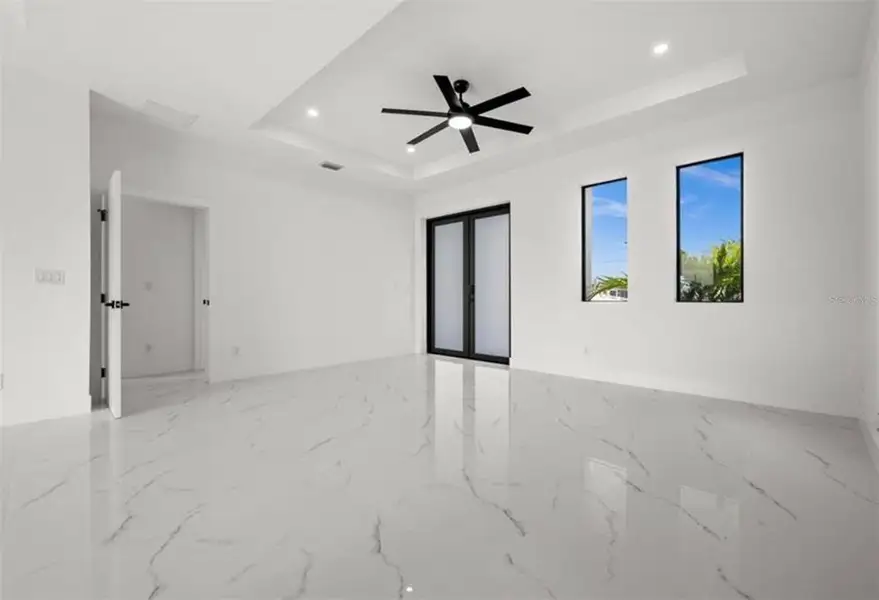 Spacious, unfurnished interior of a new home in , Cape Coral (Image 59). Spacious, unfurnished interior of a new home in , Cape Coral (Image 59).