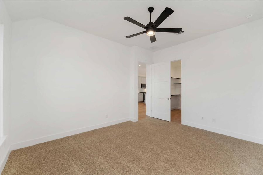 Spacious, unfurnished interior of a new home in Arabella on the Prairie, Richmond (Image 21).