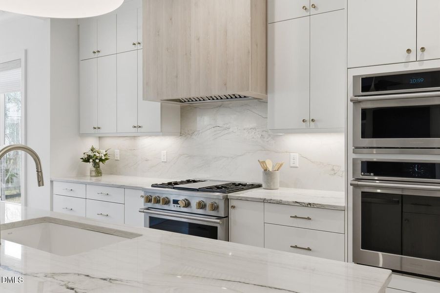 2812 theresa eileen way-26