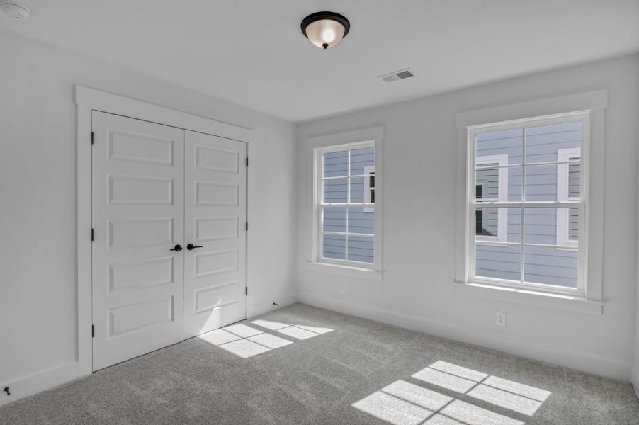 Spacious, unfurnished interior of a new home in Clubside Reserve at Summerlake, Lexington (Image 39). Spacious, unfurnished interior of a new home in Clubside Reserve at Summerlake, Lexington (Image 39).