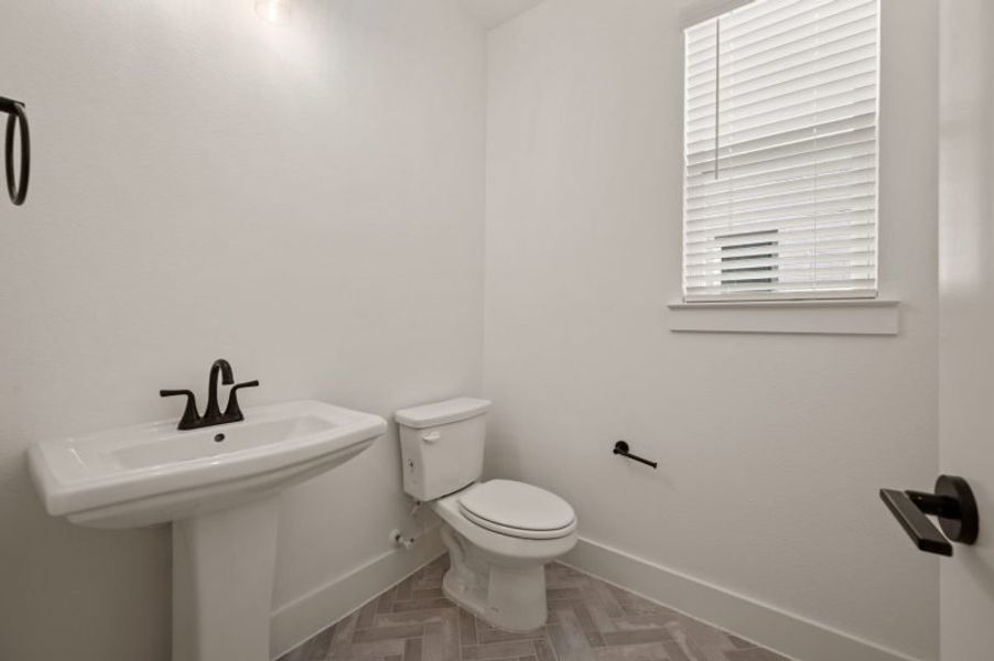 Furnished interior view inside a new home in Chelsea Commons, Allen (Image 9).