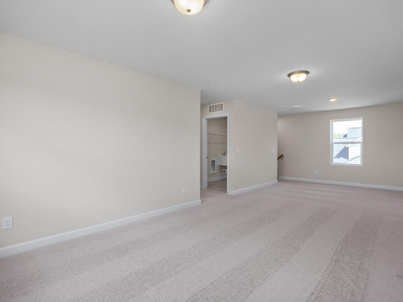 Spacious, unfurnished interior of a new home in Wellers Knoll, Lillington (Image 18).