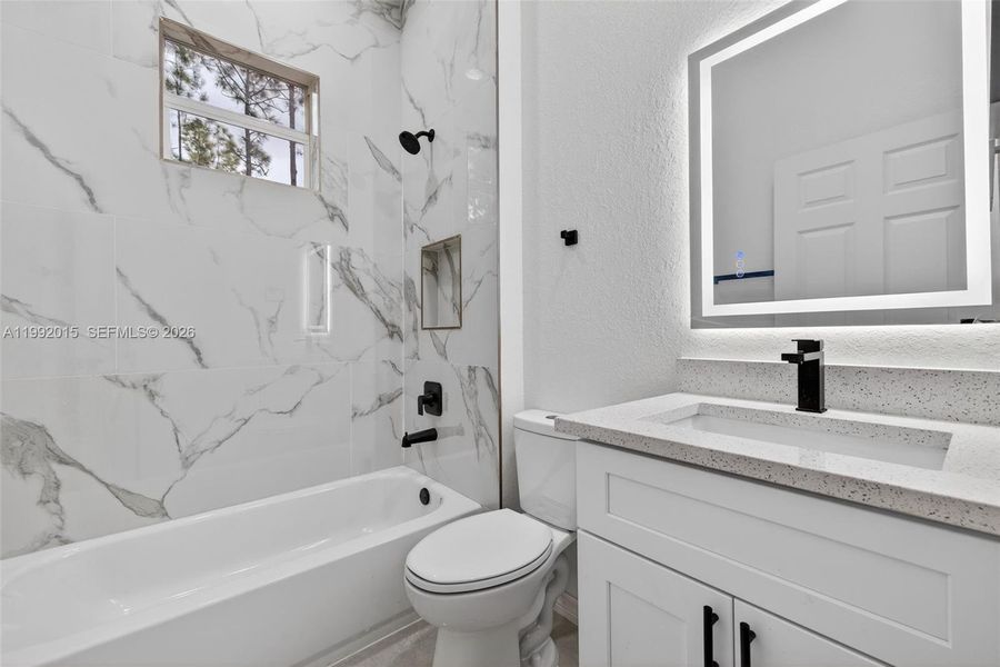 Furnished interior view inside a new home in , Lehigh Acres (Image 4).