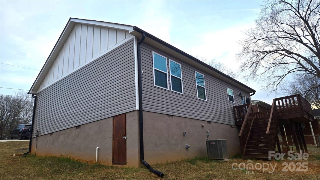 Image 13 of a home in . Image 13 of a home in .