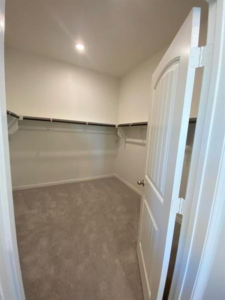 Spacious, unfurnished interior of a new home in Hillview Addition, Decatur (Image 13).