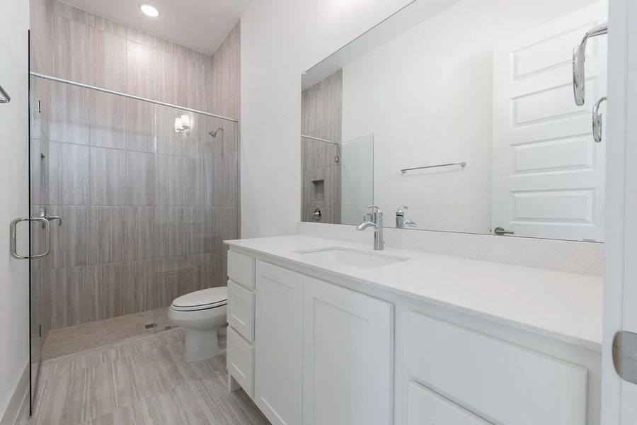 Grandview B bathroom 4