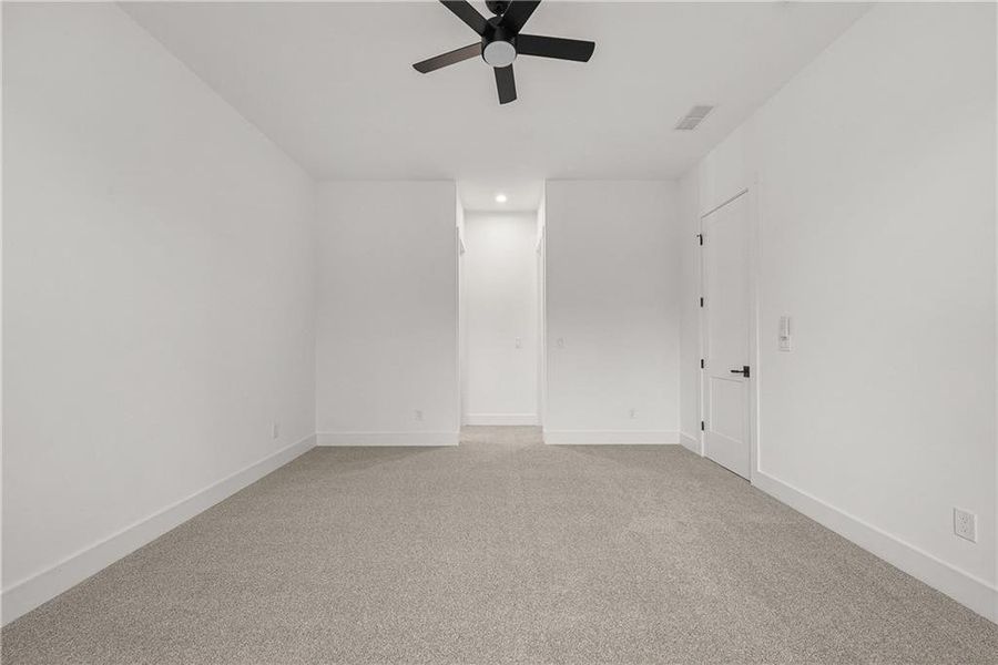 Spacious, unfurnished interior of a new home in , Hoschton (Image 39).