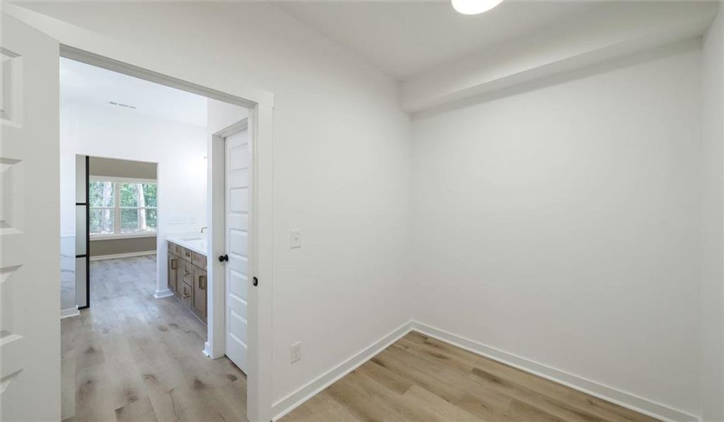 Spacious, unfurnished interior of a new home in , Bremen (Image 37). Spacious, unfurnished interior of a new home in , Bremen (Image 37).