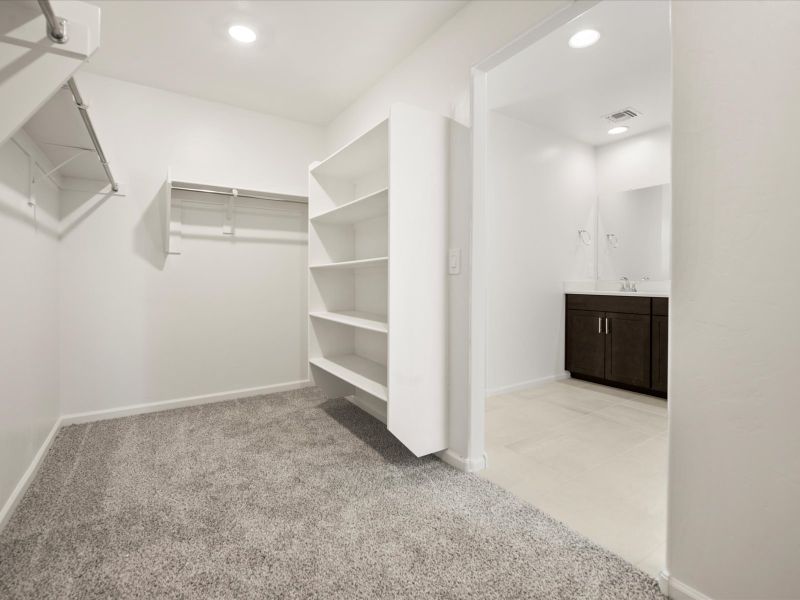 Spacious, unfurnished interior of a new home in Mandarina - Premier Series, Marana (Image 8).