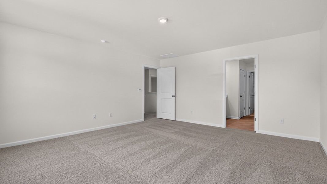 Spacious, unfurnished interior of a new home in Olive Branch, Wilson's Mills (Image 21). Spacious, unfurnished interior of a new home in Olive Branch, Wilson's Mills (Image 21).