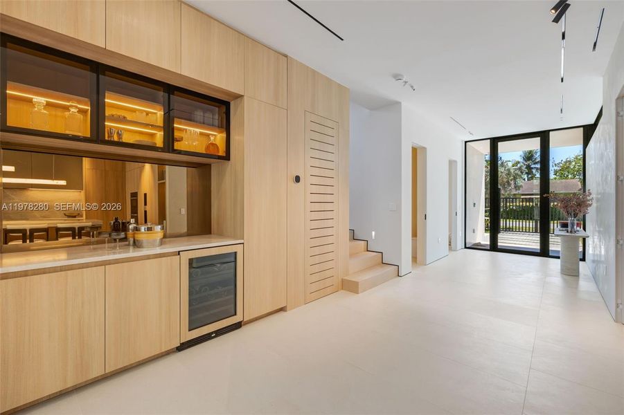 Exterior details and patio area of a home in , Miami (Image 4).