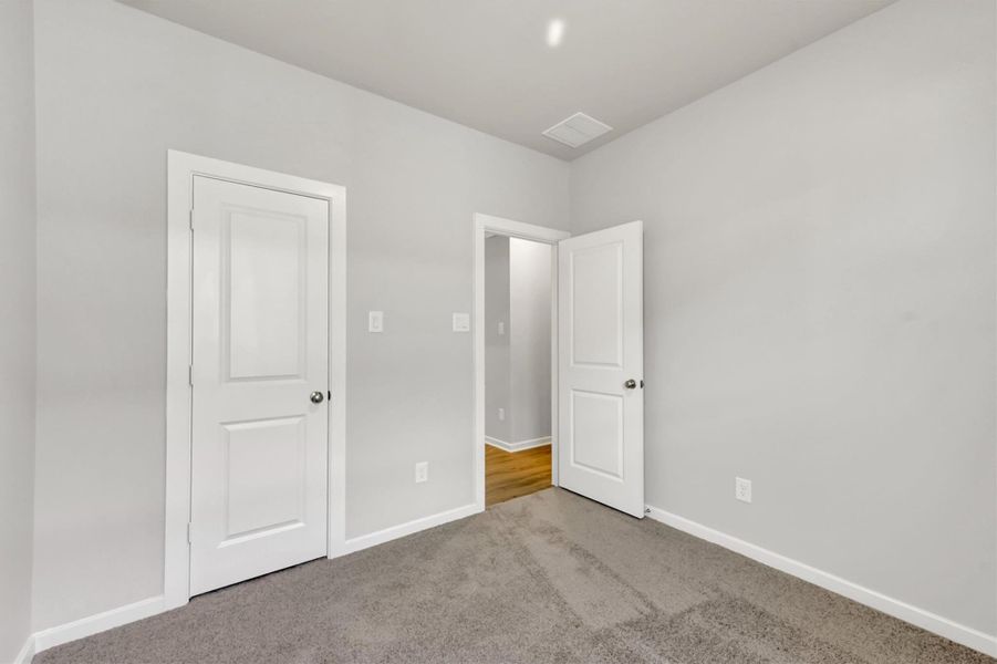 Spacious, unfurnished interior of a new home in La Segarra 40', Brookshire (Image 20). Spacious, unfurnished interior of a new home in La Segarra 40', Brookshire (Image 20).