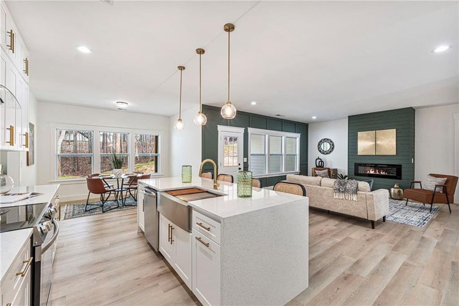 Furnished interior view inside a new home in , Cartersville (Image 14).