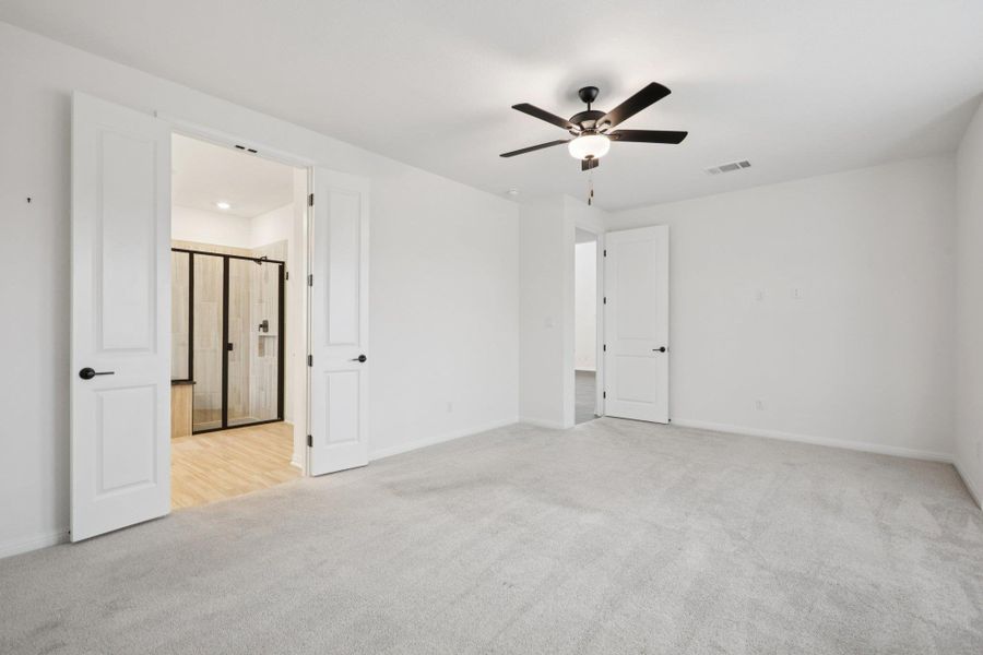 Spacious, unfurnished interior of a new home in , Kyle (Image 18).