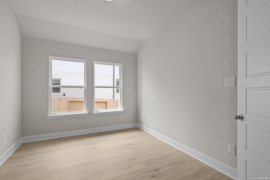 Spacious, unfurnished interior of a new home in Veramendi, New Braunfels (Image 25).