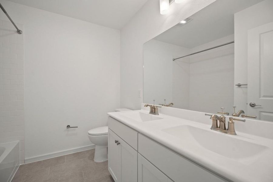 Furnished interior view inside a new home in Westland Ranch - 70' Homesites, League City (Image 8). Furnished interior view inside a new home in Westland Ranch - 70' Homesites, League City (Image 8).