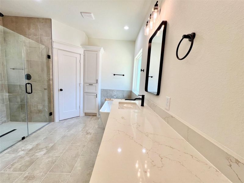 Furnished interior view inside a new home in , Dayton (Image 9).